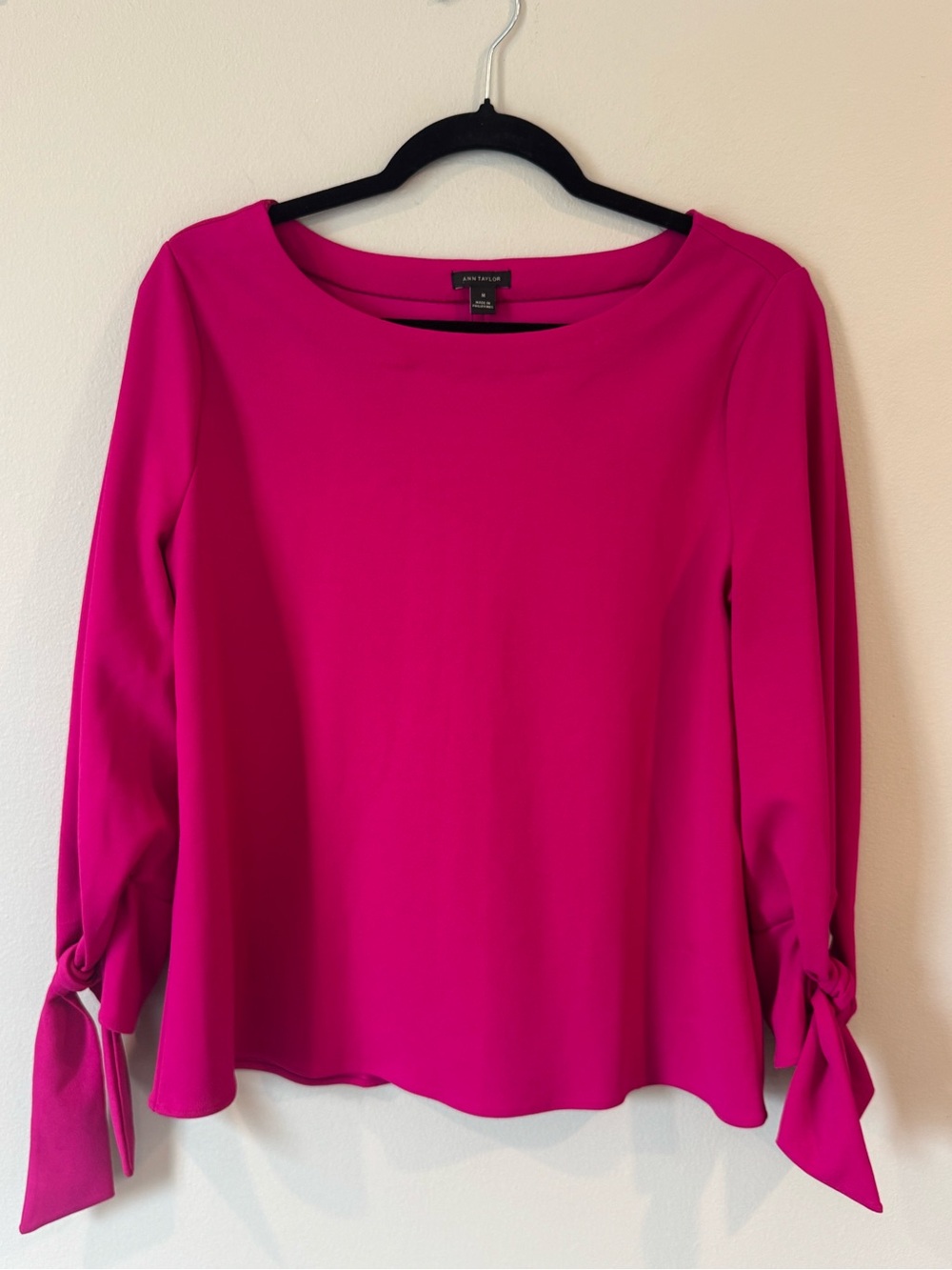 Ann Taylor Blouse Long Sleeve Tie Cuff Loose Fit Size Medium Pink